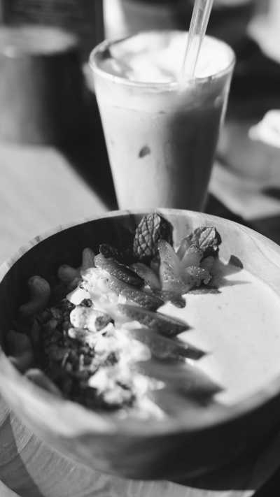 Indonesia - Seminyak - CoWorking retreat in Bali! ☀️ Yoga🧘🏻‍♀️, FREE Balinese Massage 🌼, & hidden gems with a local 🏝️ (Stay in Seminyak and Ubud - Private bedroom option) - 2