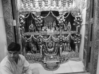 India - Tridev Mandir - In the Heart of Holiness: Varanasi Voyage