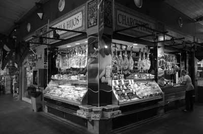 Spain - Mercado Lonja del Barranco - Girls Trip to Spain: Seville to Cordoba in a Luxury Apartment with Pool 🤩 - 1