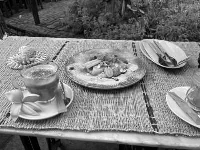 Portugal - Paúl do Mar Sunset - Modern, Spacious & Beautiful Coliving Villa in prime location - Funchal, Madeira | Adventure, Nature and Fun on the Dream Island of Madeira 🌴 (Large Private Double Room with Queen Size Beds) - 4