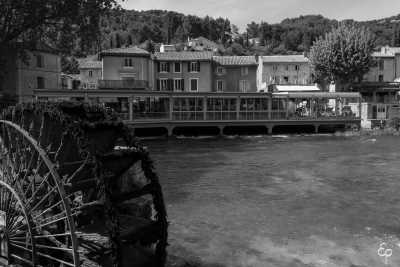 France - Fontaine-de-Vaucluse - Discover the Bucolic Provence in France like a local ! Exclusive Spots, Kayaking and Regional Food - 1