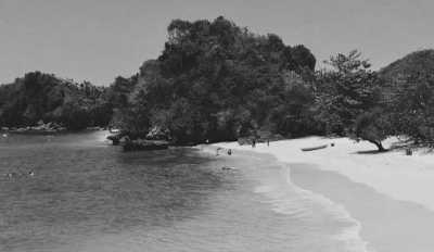 Indonesia - Pantai Tiga Warna - Exploring Indonesia:  Bromo mountain, Surabaya, Madura and Malang Cities - 3