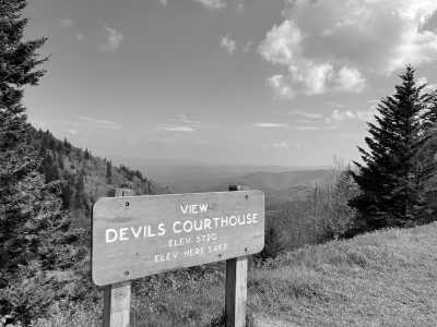 United States - Devils Courthouse - USA Road Trip - Spring Rhododendrons in Blue Ridge parkway and Great Smoky Mountains, tunnels and waterfalls! - 1