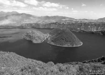Ecuador - Laguna de Cuicocha - 8 Days Multisport Andes & Amazon