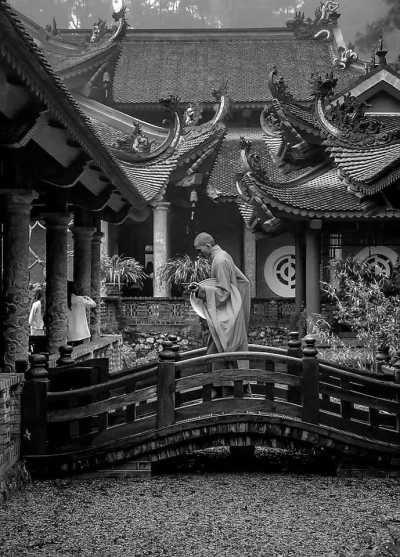 Vietnam - Ninh Bình - Vietnam Chronicles: Journey Through Ancient Dynasties and Thrilling Landscapes - 1