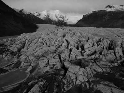 Iceland - Unveil the beauty of Iceland: Volcanos, Waterfalls, Natural Thermal Pools and Breathtaking Landscapes - JoinMyTrip