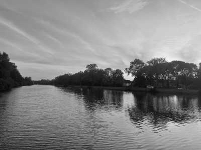 Niederlande - Share an Authentic Houseboat in The Netherlands for Coworking - JoinMyTrip