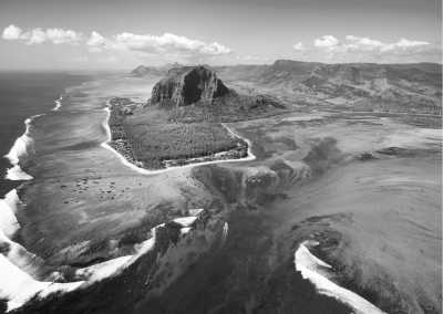 Indonesia - 3 Days Holiday Trip Traveling in Makassar Indonesia: Explore Makassar City, Akkarena Beach, Samalona Island, Lanjukang Island, Nature (Private Room) - JoinMyTrip