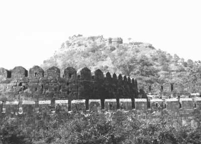 Indien - Devgiri Fort - Explore Historical India - Caves and Forts of Maharashtra with a Local - 2