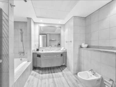 United Arab Emirates - Al Fattan Tower - Dubai Co-Working Delight (Shared Rooms): Explore the culture, food, beaches, nightlife, desert, and everything else Dubai has to offer! - 6