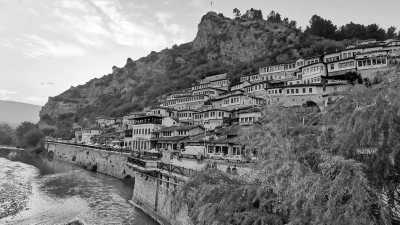 Südeuropa - Berat - Motorcycle Adventure Tour - Balkans - Croatia - Bosnia and Herzegovina - Montenegro - Albania - Italy