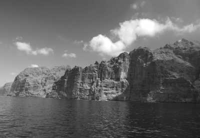 Spain - Puerto de Santiago - Escape Winter in Tenerife ☀️ - Embrace Nature's Beauty and Explore Pictureque Cities! - 2