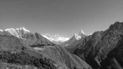 Nepal - Hotel Everest View - Guided Everest Base Camp Trek - Explore the local Sherpa culture!