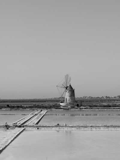 Italien - Trapani - Discovering Sicily: Dinghy Trip to Favignana, Trekking in the Zingaro Nature Reserve, Voyage to the Valley of the Temples and the Italy's Best Cannoli! - 2