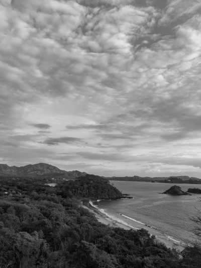 Costa Rica - Avenida España - 🌊 Tamarindo Creative Reset & Surf Escape 🏄🏻‍♂️ - 1