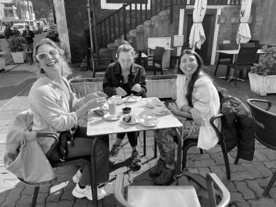 Portugal - Fanal Forestry Station - Modern, Spacious & Beautiful Coliving Villa in prime location - Funchal, Madeira | Adventure, Nature and Fun on the Dream Island of Madeira 🌴 (Large Private Double Room with Queen Size Beds) - 3