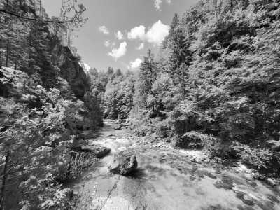 Europa - Orrido dello Slizza - Skydiving and Nature retreat, with Rafting or Zipline. - 1