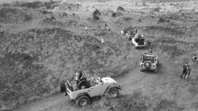 Indonesia - Mount Batur - 𝗔𝗻𝘀𝘄𝗲𝗿 𝗕𝗮𝗹𝗶'𝘀 𝗖𝗮𝗹𝗹: 𝗬𝗼𝘂𝗿 𝗧𝗶𝗰𝗸𝗲𝘁 𝘁𝗼 𝘁𝗵𝗲 𝗘𝘅𝗼𝘁𝗶𝗰 𝗛𝗲𝗮𝗿𝘁 𝗼𝗳 𝗜𝗻𝗱𝗼𝗻𝗲𝘀𝗶𝗮! 🇮🇩🦜🎒 - 3