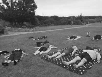 Vereinigtes Königreich - Sunken Gardens - Serene Seaside Rereat in United Kingdom - Yoga, Meditation and Mindfulness - 3