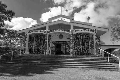 Chile - Hanga Roa - Epic Adventure Week on EASTER ISLAND 🗿🌺 Must-See Attractions, Hidden Caves, Stunning Beaches, Scenic Hikes, and More! 🌊✨ - 2