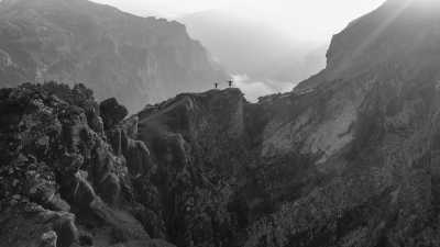 Portugal - Madeira Islands - Single Room: 2 Wochen CoLiving & CoWorking im Paradies Madeira: Workspace + Highspeed Internet - 5