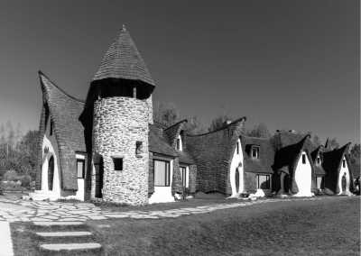 Rumänien - Castelul de Lut Valea Zânelor - 3 Week Immersive Coliving Coworking Experience in Transylvania: Halloween Edition - 1