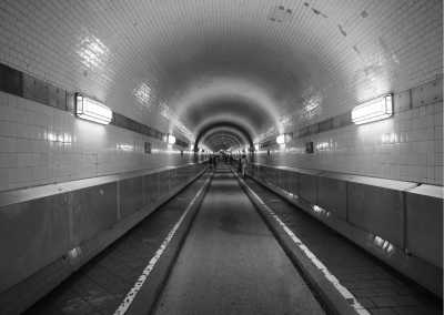 Germany - Alter Elbtunnel - Weekendtrip to Hamburg 🏰, Winterdom 🎡, Reeperbahn ♥️ Harbour Cruise ⛴️, Musicals 🎭 and lots of fun 🤩