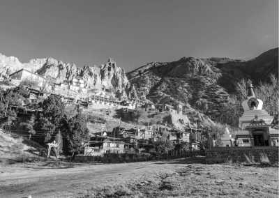 Nepal - Manang - Trek the Majestic Annapurna Circuit in Nepal: A Journey of Adventure and Natural Beauty