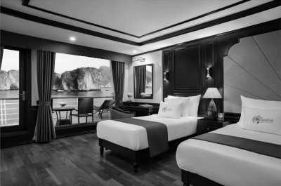 Vietnam - Hạ Long Bay - 🇻🇳 Iconic Vietnam Unveiled: From Emerald Bays to Lantern-lit Streets 🏮 - 2