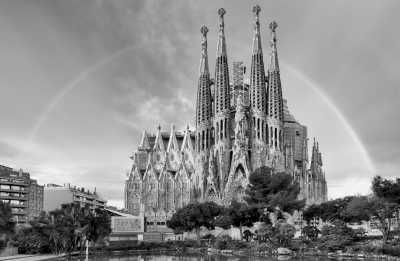Spain - La Sagrada Familia - Barcelona Architectural Delights: A Three-Day Journey into Modernist Masterpieces in Spain