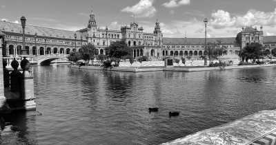 Spain - Plaza de España - Remote Work in Seville 💻 🇪🇸 - with an (almost) Local