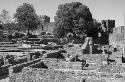 Portugal - Castelo de Silves - Genuine Portugal Journey - 11 day Private Local Signature Experience 🧳⛱️✈️