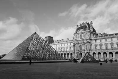 France - Louvre Museum - Explore Historic France and enjoy a Seine river cruise!