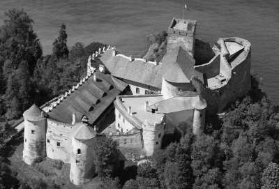 Poland - Zamek Dunajec w Niedzicy - Discover the Beauty of Southern Poland: Budget-Friendly Experience - Krakow, Wieliczka Salt Mines, Tatras, and More! - 3