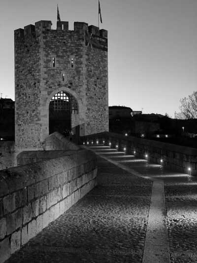 Spain - Besalú - Explore Spain: Costa Brava, Pueblos Medievales and Gastronomy (In a Veggie Way)