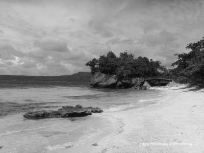 Philippinen - Salagdoong Beach, Cliff Diving - Tropical Island-Feeling on Siquijor: plain, simple and straightforward | Tropisches Insel-Feeling: einfach, ehrlich und unkompliziert - 1