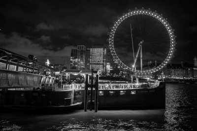 United Kingdom - London Eye - Museums, Art and Cocktails: Mbang's Trip to London  🇬🇧 🍸 - 3