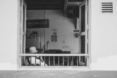 Colombia - Guatapé - Enjoy Medellin "City of Eternal Spring", Colombia ⛰️: Cool off in a clear river,  Immerse yourself in the Colorful Paisa Culture and Delight Yourself with the Best Coffee ☕ and a Crispy Chicharrón 🐽! - 8