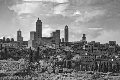 Italien - San Gimignano - Uncovering Tuscany's Renaissance and Medieval Treasures: A Journey Through Historic Towns and Vineyards in Italy - 1