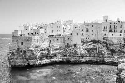 Italy - Polignano a Mare - Travel like a local through Puglia, South of Italy 🇮🇹