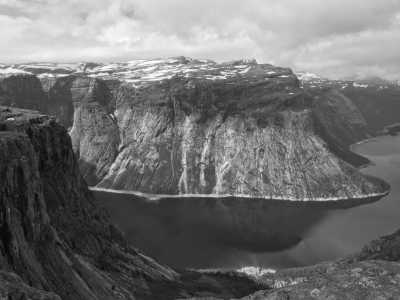 Norway - Trolltunga - Discover Norway's wonders: hike Trolltunga, kayak in scenic fjords, and explore breathtaking nature and vibrant cities on an unforgettable adventure! - 3