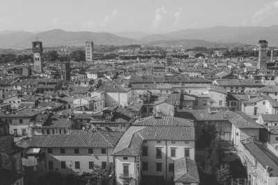 Italy - Lucca - A Long Weekend in Tuscany: crazy panoramas, fine Italian wine and beautiful ancient Villages!