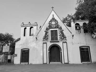 India - Daman - Travel off the beaten path to West India with a local! Female only, small group of 45+ year olds - 2