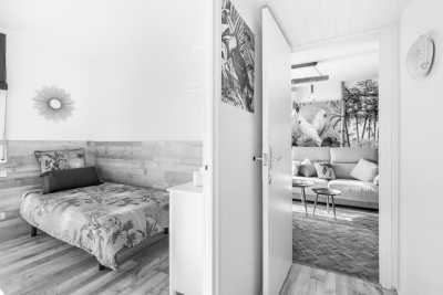 Spain - Montgat - Peaceful Co-Working Time in a Gorgeous Apartment Near Barcelona - 4