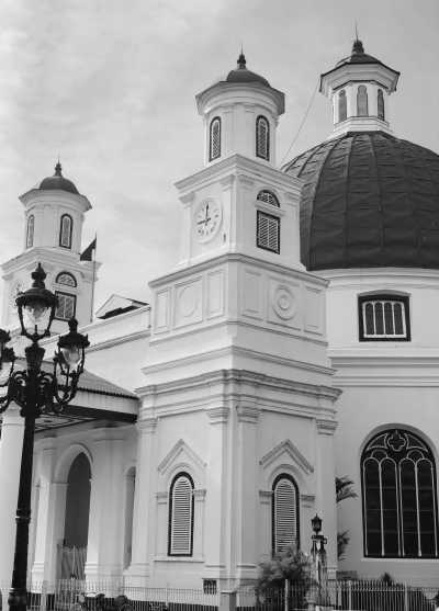 Indonesia - Semarang Regency - Immerse yourself in the captivating history of Semarang city and surrender to the rhythmic embrace of the waves in Karimun Jawa