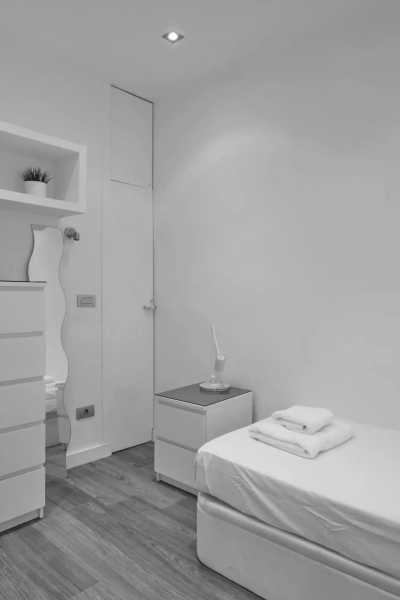 Spanien - Barcelona - 5 days Workation in Barcelona, private bedroom and bathroom in the centre of the city! - 7