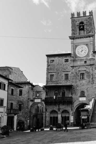 Italy - Arezzo - [Single room] Seek Mindfulness in Tuscany: Themed Meditation + Italian Food & Wine - 2