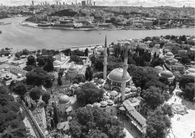 Türkei - Eyüpsultan - Let's Hit the Road to Istanbul Together Ladies