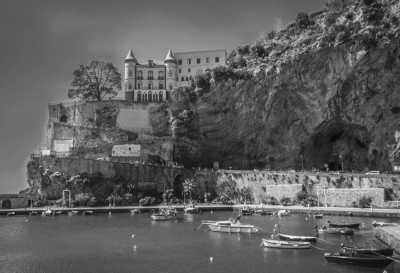 Italy - Maiori - Sightseeing and Hiking on the Amalfi Coast with Accommodation Just 250m from the Beach - 2