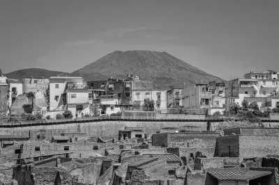 Italien - Mount Vesuvius - New Year Escape to Naples and Vesuvius: Food and Culture, Museums, History, Architectures, Volcano, Coast, and More! 🌋🌅 - 10